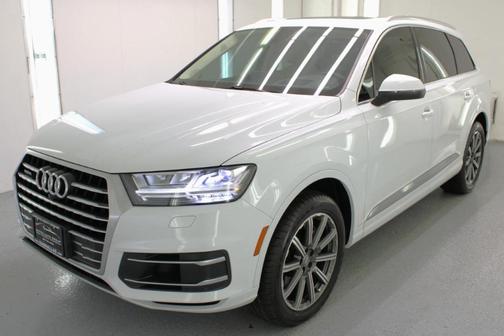 Glacier White Metallic 2017 Audi Q7 3.0T Prestige