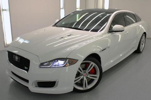 2017 Jaguar XJ LWB