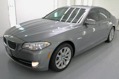 2011 BMW 528 i