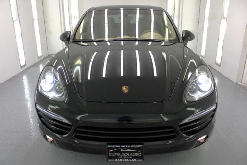 2012 Porsche Cayenne Base