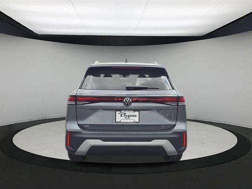 Platinum Gray Metallic 2026 Volkswagen Tiguan 2.0T SE