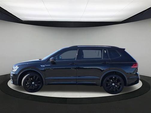 2021 Volkswagen Tiguan 2.0T SE R-Line Black