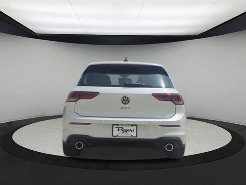 2025 Volkswagen Golf GTI 2.0T SE