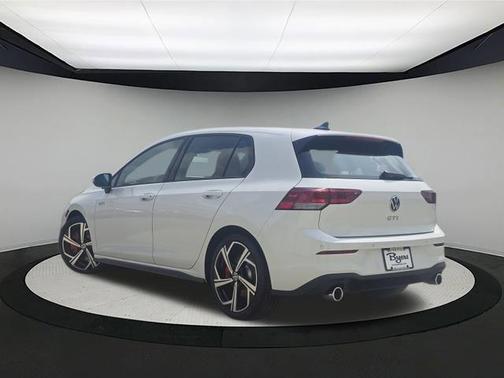 2025 Volkswagen Golf GTI 2.0T SE