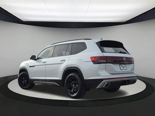 2026 Volkswagen Atlas PEAK EDITION