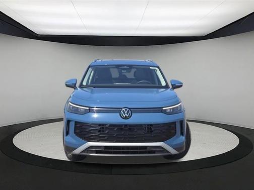 Monterey Blue Pearl 2026 Volkswagen Tiguan 2.0T SE
