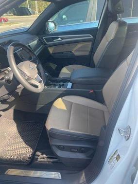 2022 Volkswagen Atlas Cross Sport 3.6L V6 SE w/Technology