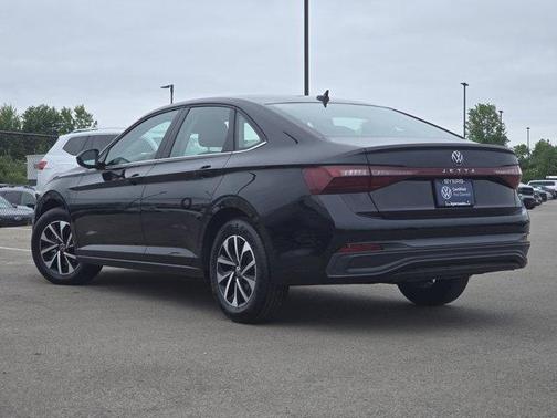 Platinum Gray Metallic 2026 Volkswagen Jetta 1.5T S
