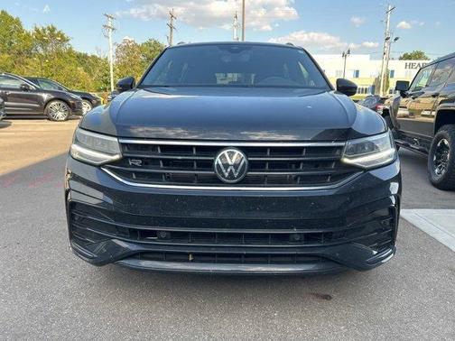 2024 Volkswagen Tiguan 2.0T SE R-Line Black