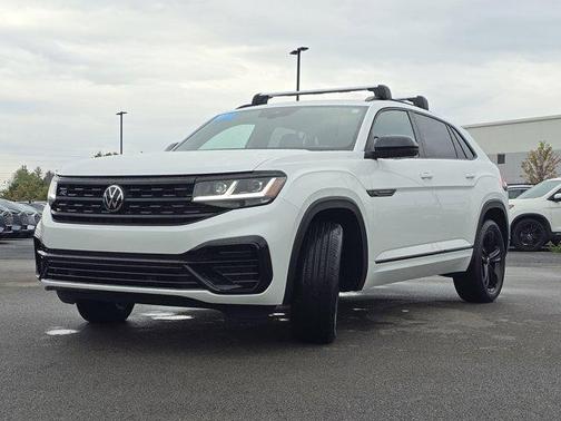 2023 Volkswagen Atlas Cross Sport 3.6 V6 SEL R-Line Black