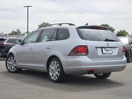Reflex Silver Metallic 2014 Volkswagen Jetta SportWagen TDI