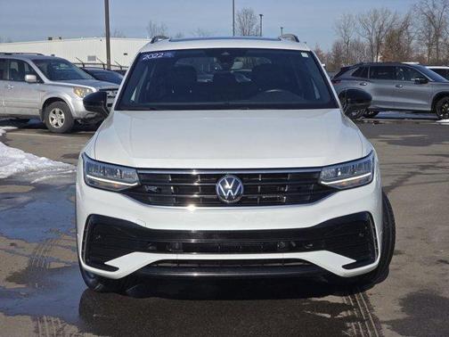 2022 Volkswagen Tiguan 2.0T SE R-Line Black