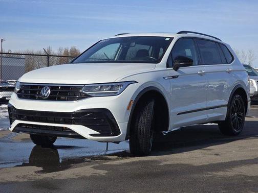 2022 Volkswagen Tiguan 2.0T SE R-Line Black