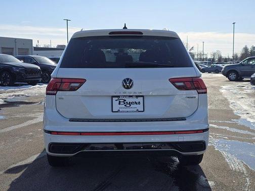 2022 Volkswagen Tiguan 2.0T SE R-Line Black