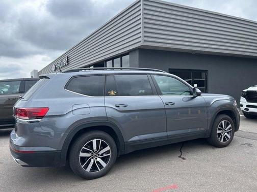 2022 Volkswagen Atlas 2.0T SE