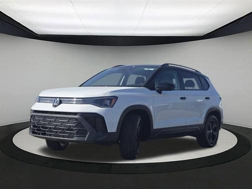 2025 Volkswagen Taos 1.5T SE Black