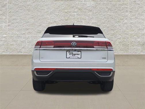 Opal White Pearl 2026 Volkswagen Atlas Cross Sport 2.0T SE