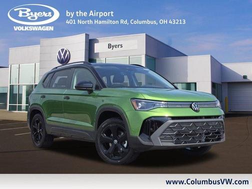 2025 Volkswagen Taos 1.5T SE Black