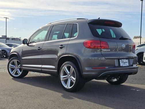 2016 Volkswagen Tiguan R-Line