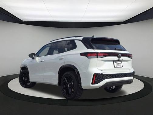 2025 Volkswagen Tiguan 2.0T SE R-Line Black