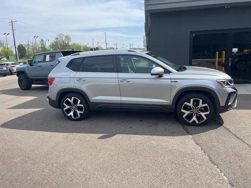 Pyrite Silver Metallic 2023 Volkswagen Taos 1.5T SEL