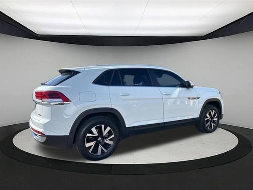 2022 Volkswagen Atlas Cross Sport 2.0T SE