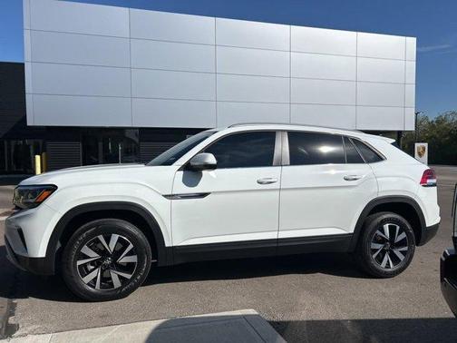 2022 Volkswagen Atlas Cross Sport 2.0T SE