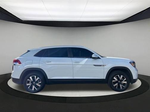 2022 Volkswagen Atlas Cross Sport 2.0T SE