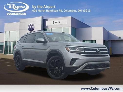 Pyrite Silver Metallic 2023 Volkswagen Atlas 3.6L SE w/Technology
