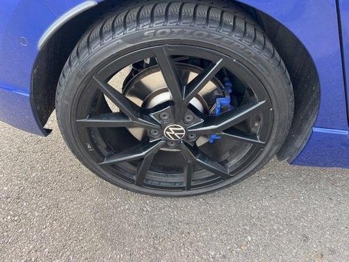 2023 Volkswagen Golf R 2.0T 20th Anniversary Edition