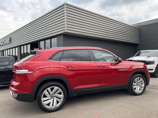 2021 Volkswagen Atlas Cross Sport 3.6L V6 SE w/Technology