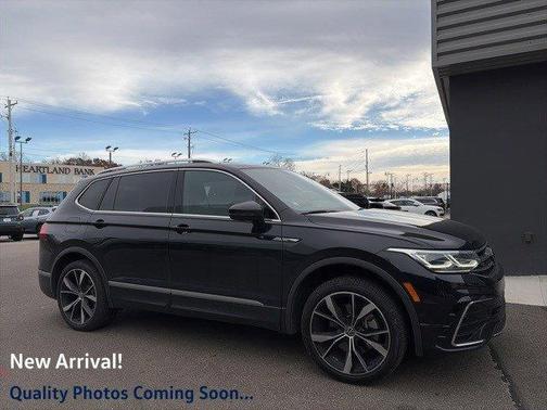 2023 Volkswagen Tiguan 2.0T SEL R-Line
