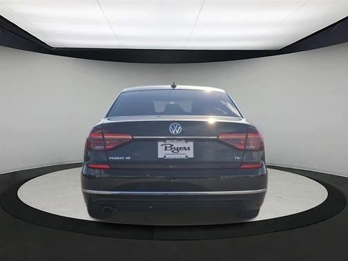 2017 Volkswagen Passat 1.8T SE