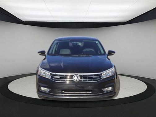 2017 Volkswagen Passat 1.8T SE