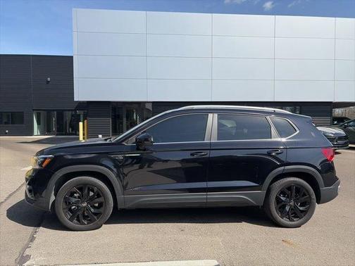 2023 Volkswagen Taos 1.5T SE