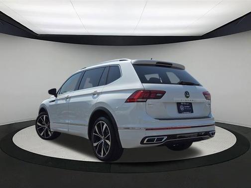 2023 Volkswagen Tiguan 2.0T SEL R-Line