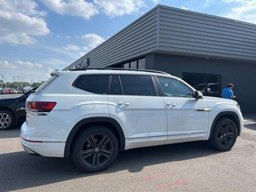 2021 Volkswagen Atlas 3.6 V6 SE w/ Technology R-Line