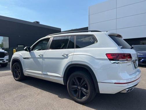 2021 Volkswagen Atlas 3.6 V6 SE w/ Technology R-Line