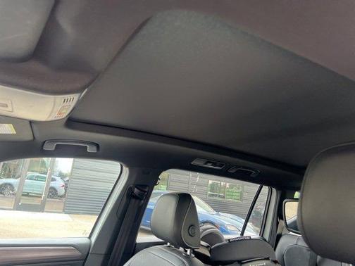 2022 Volkswagen Tiguan 2.0T SEL R-Line