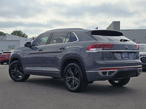 2022 Volkswagen Atlas Cross Sport 2.0T SEL R-Line