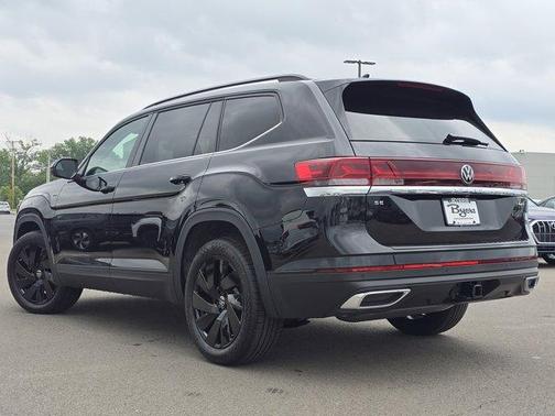 2025 Volkswagen Atlas 2.0T SE