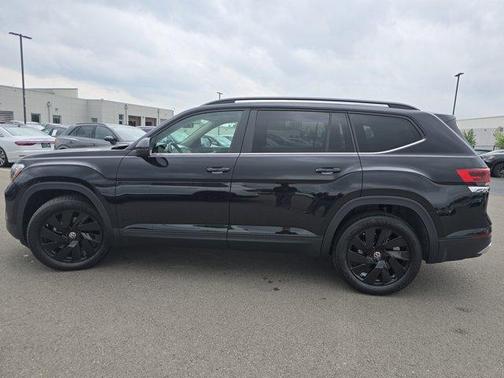 2025 Volkswagen Atlas 2.0T SE