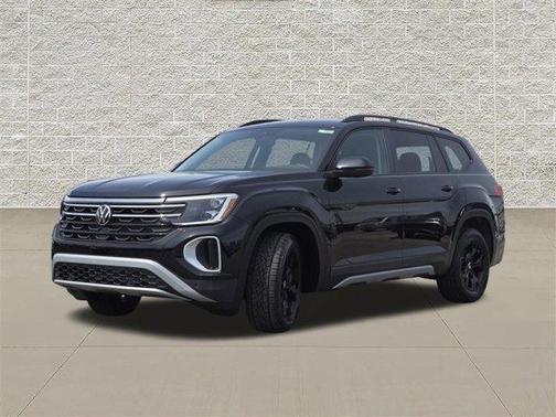 Deep Black Pearl 2026 Volkswagen Atlas 2.0T Peak Edition