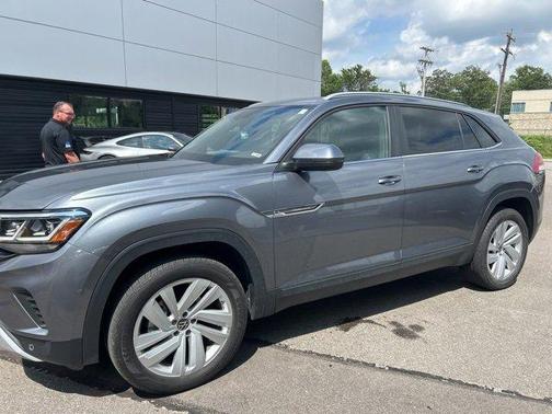 2022 Volkswagen Atlas Cross Sport 3.6L V6 SE w/Technology