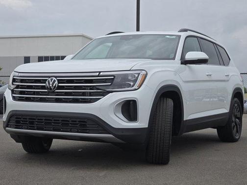 2025 Volkswagen Atlas 2.0T SE