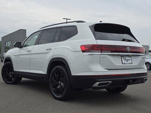 2025 Volkswagen Atlas 2.0T SE