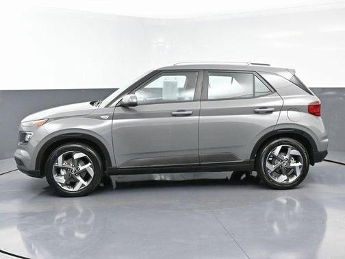 2021 Hyundai VENUE SEL