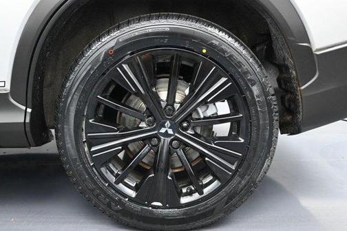 2022 Mitsubishi Eclipse Cross LE