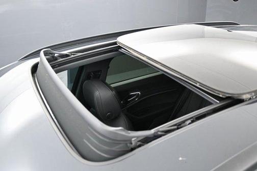 2022 Audi e-tron Premium Plus