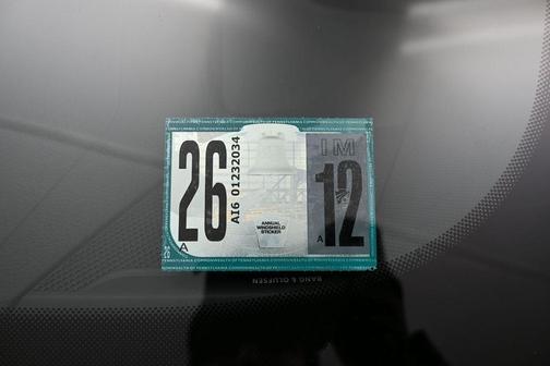 2022 Audi e-tron Premium Plus